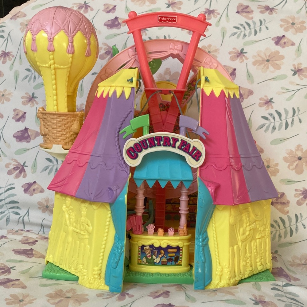 Loving Family SWEET STREETS Fisher Price COUNTRY FAIR Carnival  Hot AirBalloon